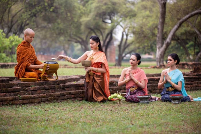 Le donne e il buddismo in Thailandia