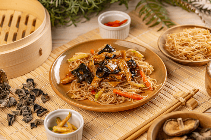 Noodles saltati in padella