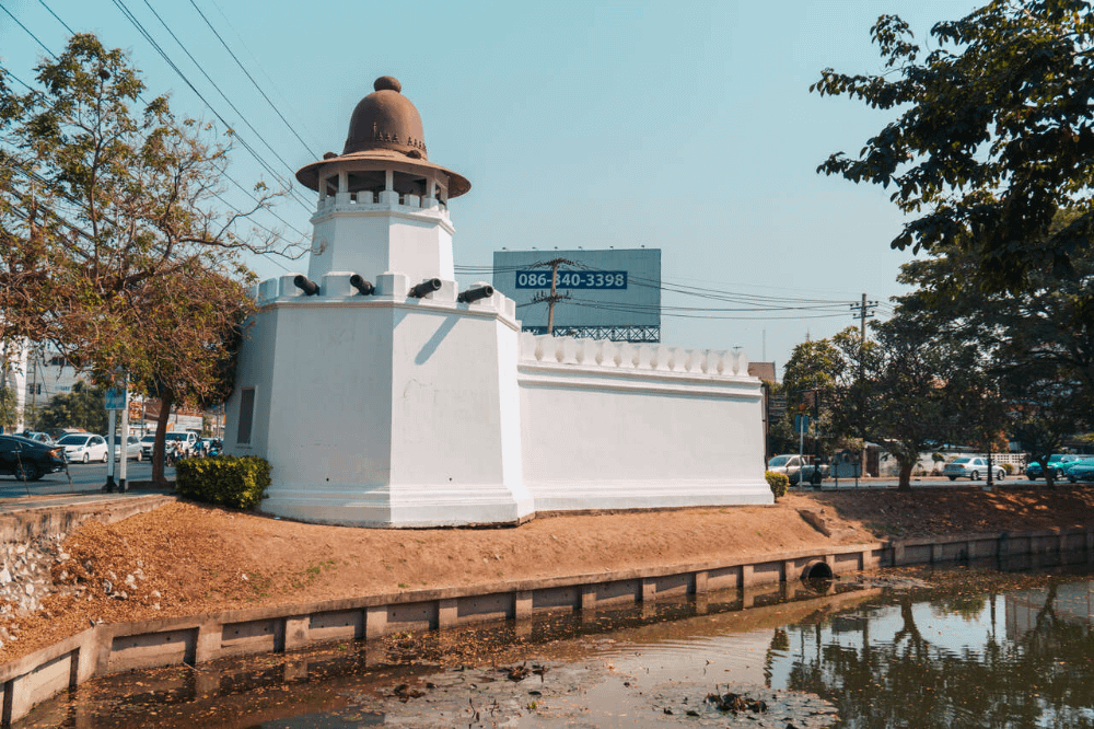 le mura della città di Phitsanulok
