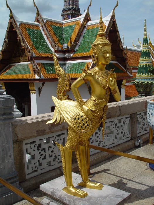 rappresentazione artistica thailandese delle kinnaree