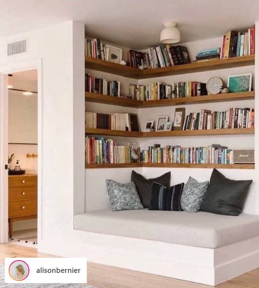MyPills: Angolo Lettura | Reading Corner | มุมอ่านหนังสือ