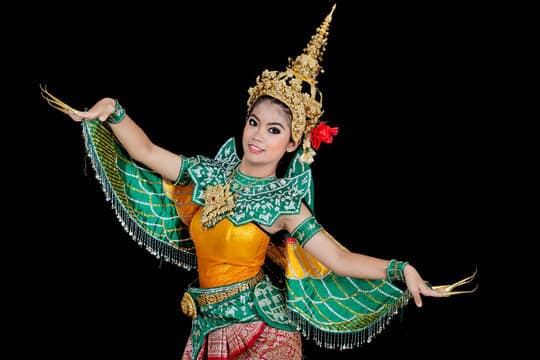 costume thailandese kinnaree per la danza manora