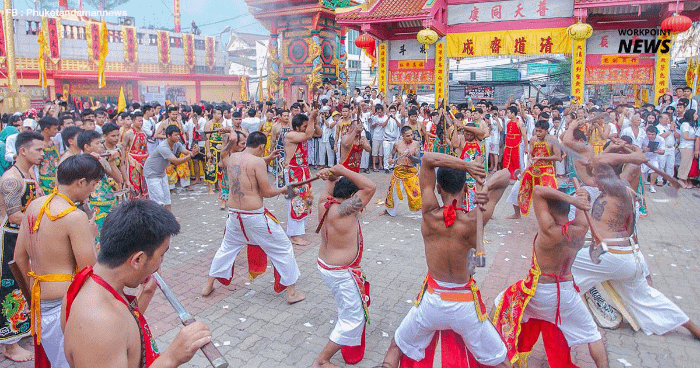 festeggiamenti durante il festival vegetariano JE in thailandia