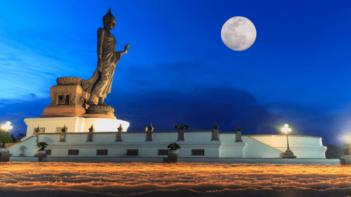 La festa buddista del Visakha Bucha