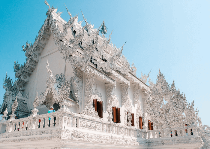 Esterno del tempio bianco di Chiang Rai